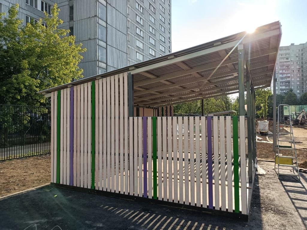 Реечный теневой навес для детского сада в Москве МОРИЗ